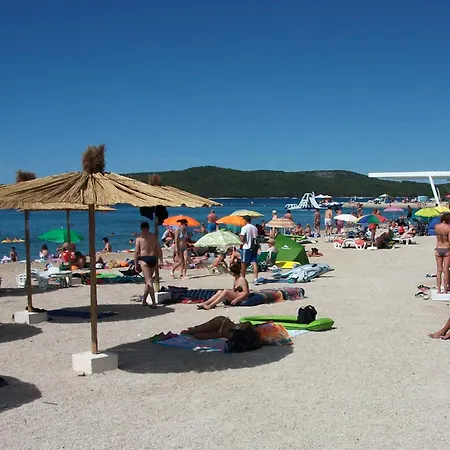 בית נופש Family Friendly House With A Swimming Pool By Sibenik - Kod Sibenika, Sibenik - 24950