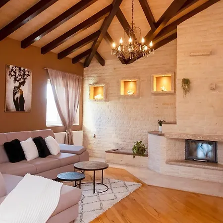 Family Friendly House With A Swimming Pool By Sibenik - Kod Sibenika, Sibenik - 24950 בית נופש *