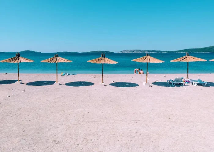 בית נופש Family Friendly House With A Swimming Pool By Sibenik - Kod Sibenika, Sibenik - 24950 *