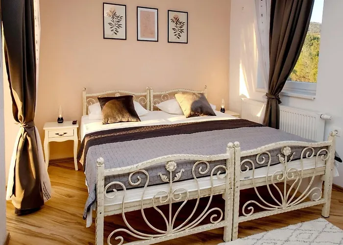 Family Friendly House With A Swimming Pool By Sibenik - Kod Sibenika, Sibenik - 24950 *