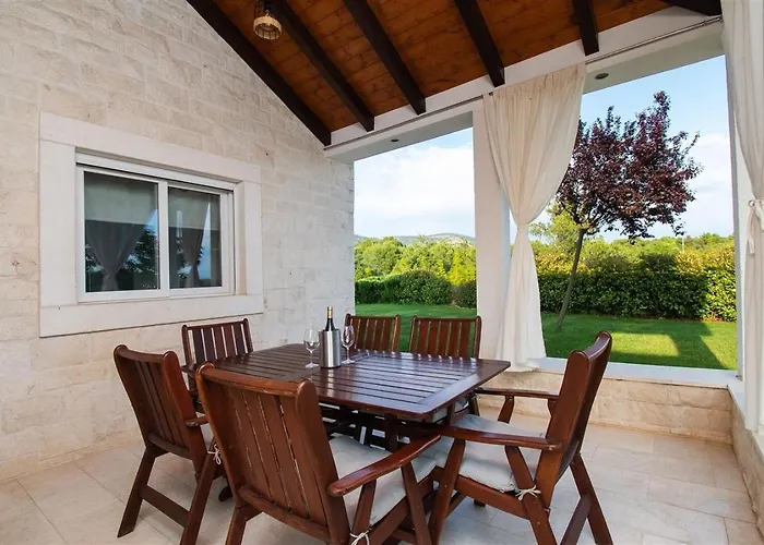 Family Friendly House With A Swimming Pool By Sibenik - Kod Sibenika, Sibenik - 24950 בית נופש שיבניק